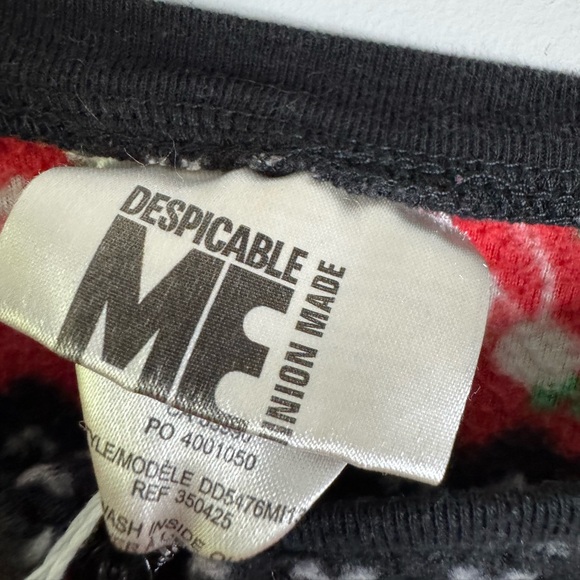 Minions one piece pajamas. Size: 16 years old - Picture 3 of 6